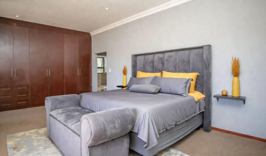 4 Bedroom Property for Sale in Safari Gardens North West